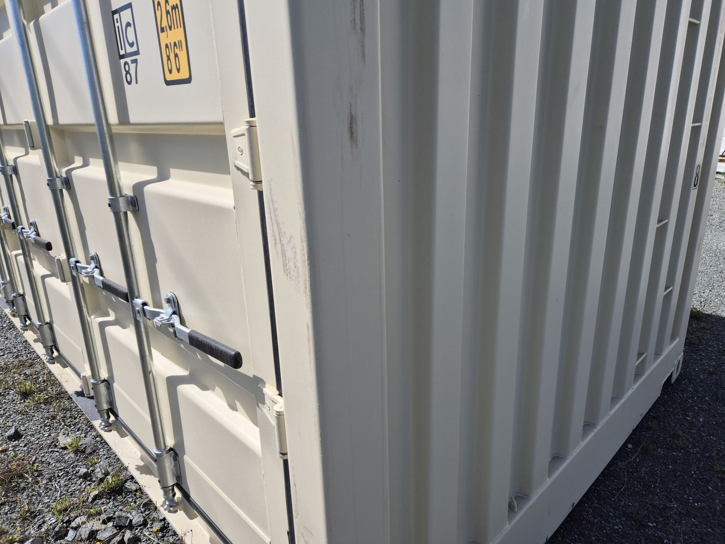 A GRADE 20FT SIDE OPENING CONTAINER done 1 trip