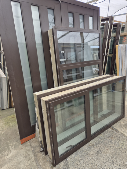 House lot of Near New Double Glazed Joinery Stacker sliders etc