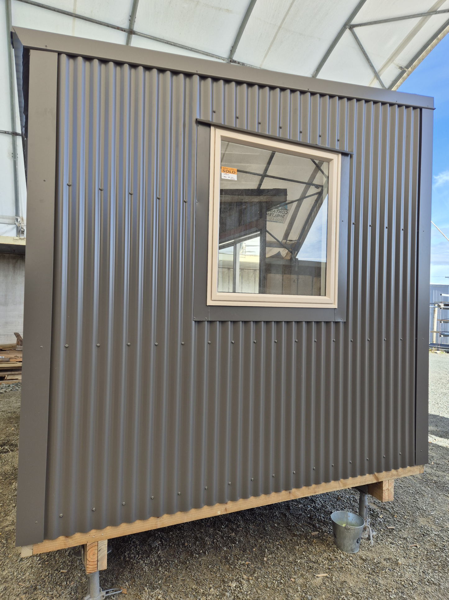 NEWLY BUILT NZ Coloursteel 4.8m x 2.7m, 13m2