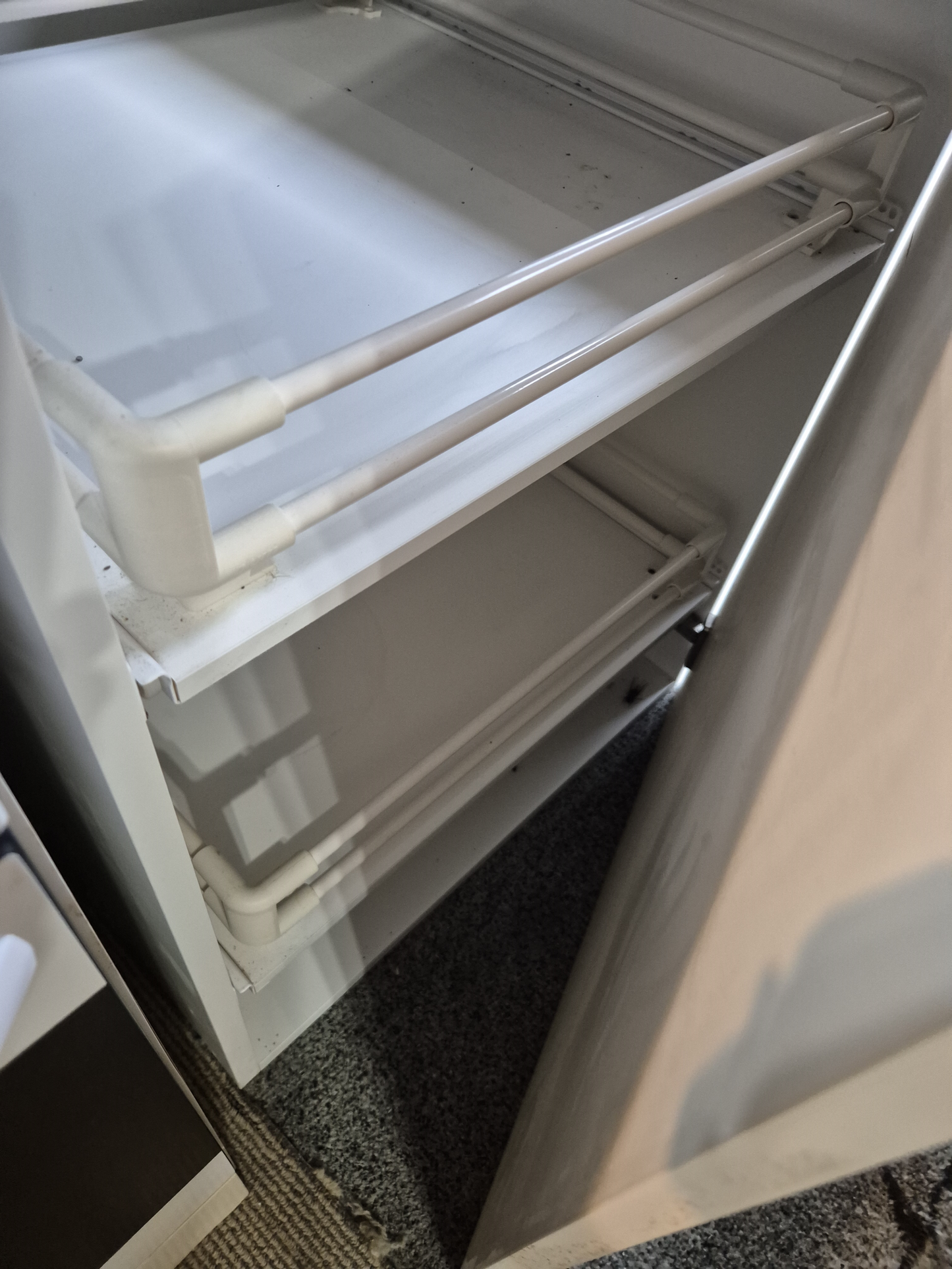 Complete Kitchen, Beautiful Black Granite bench tops **SALE* WAS $7999