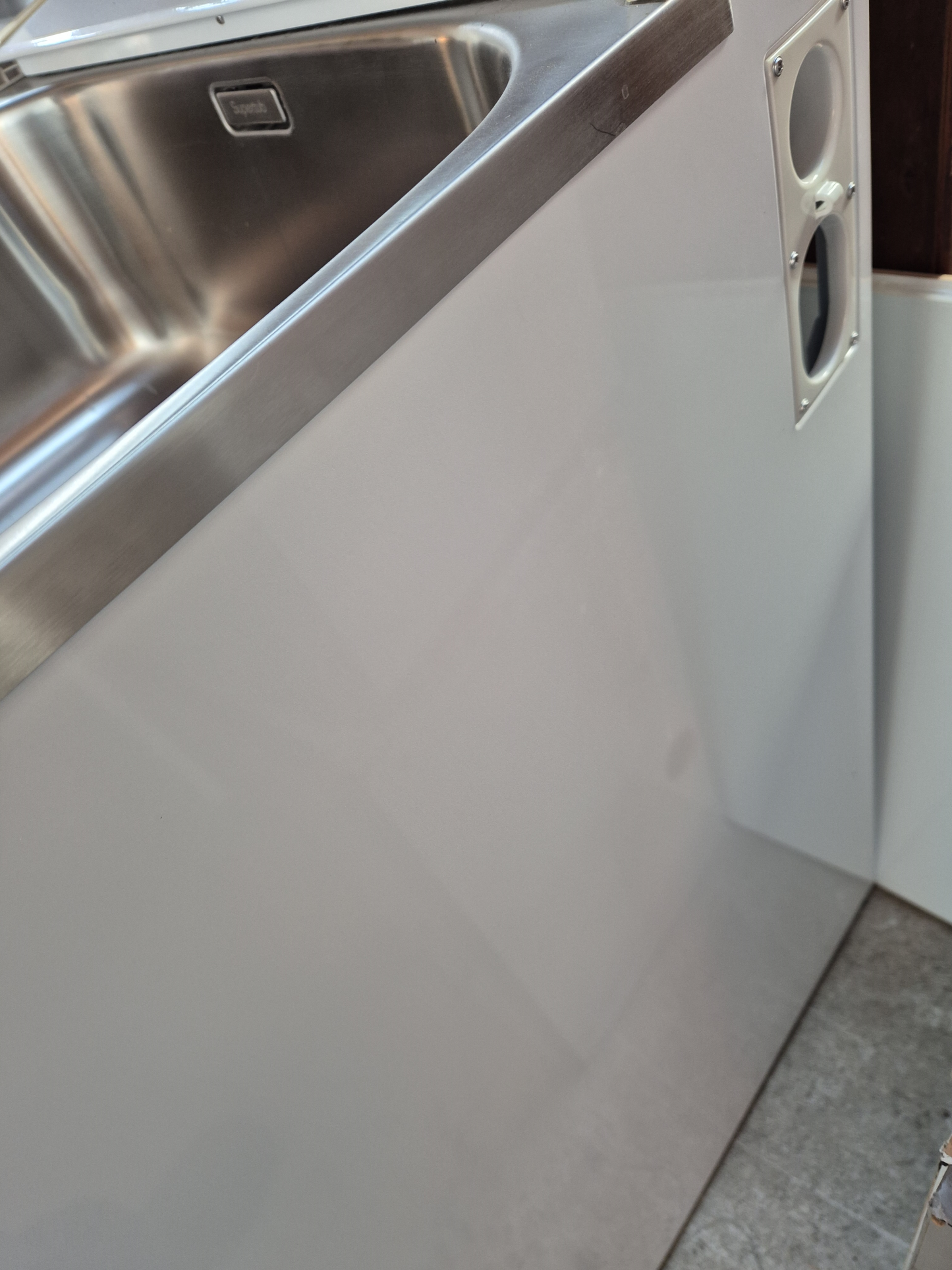 Robinhood Super tub with mixer tap 560x560 #2339