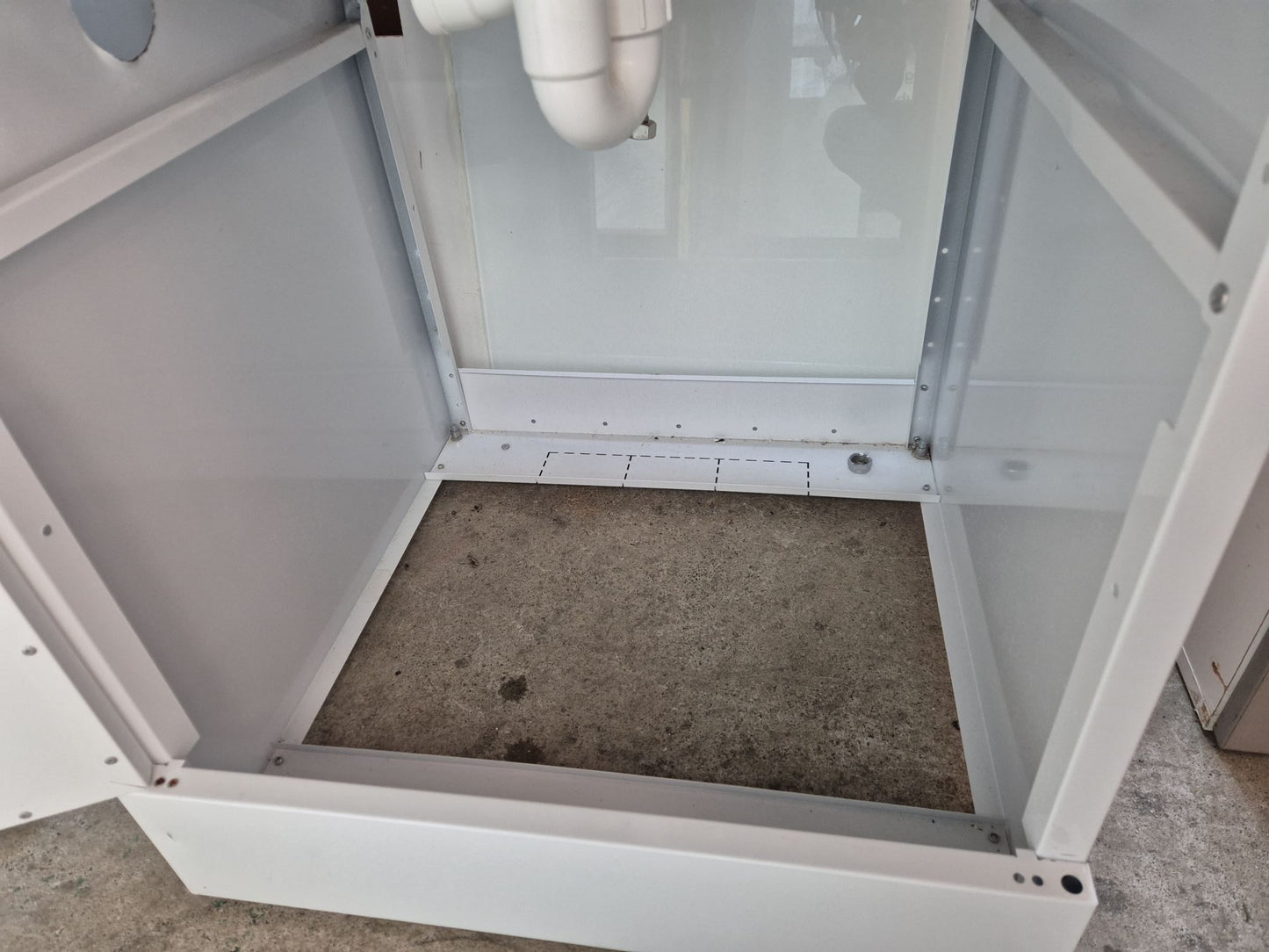 Robinhood Super tub with mixer tap 560x560 #2339