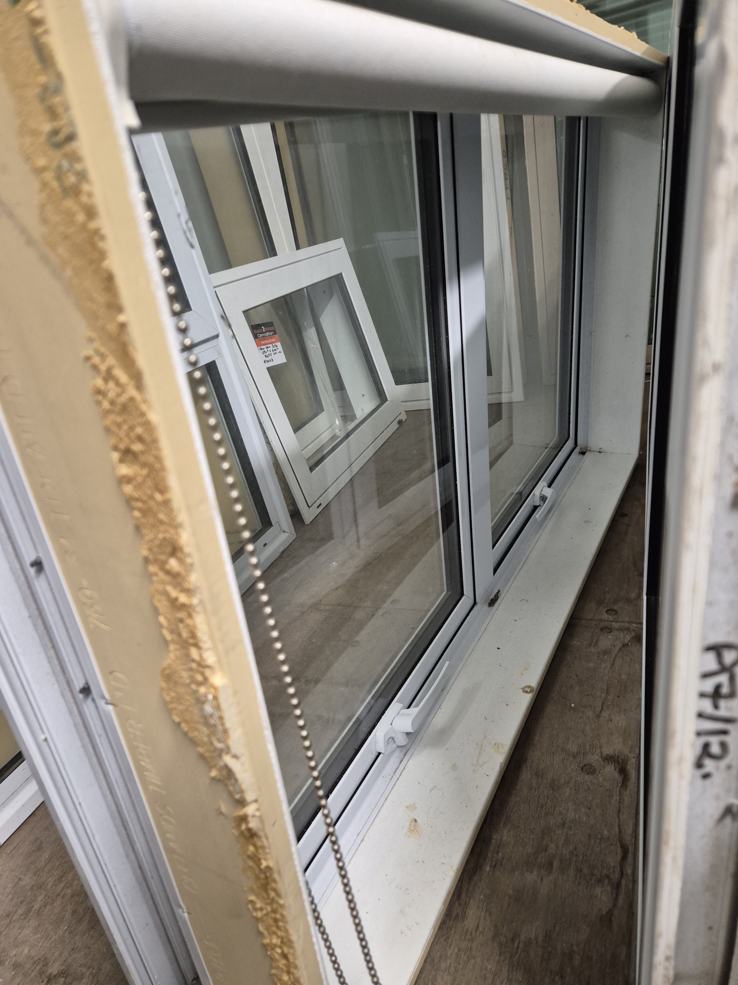 Near New Double Glazed White Window 700 H x 1200 W #2361