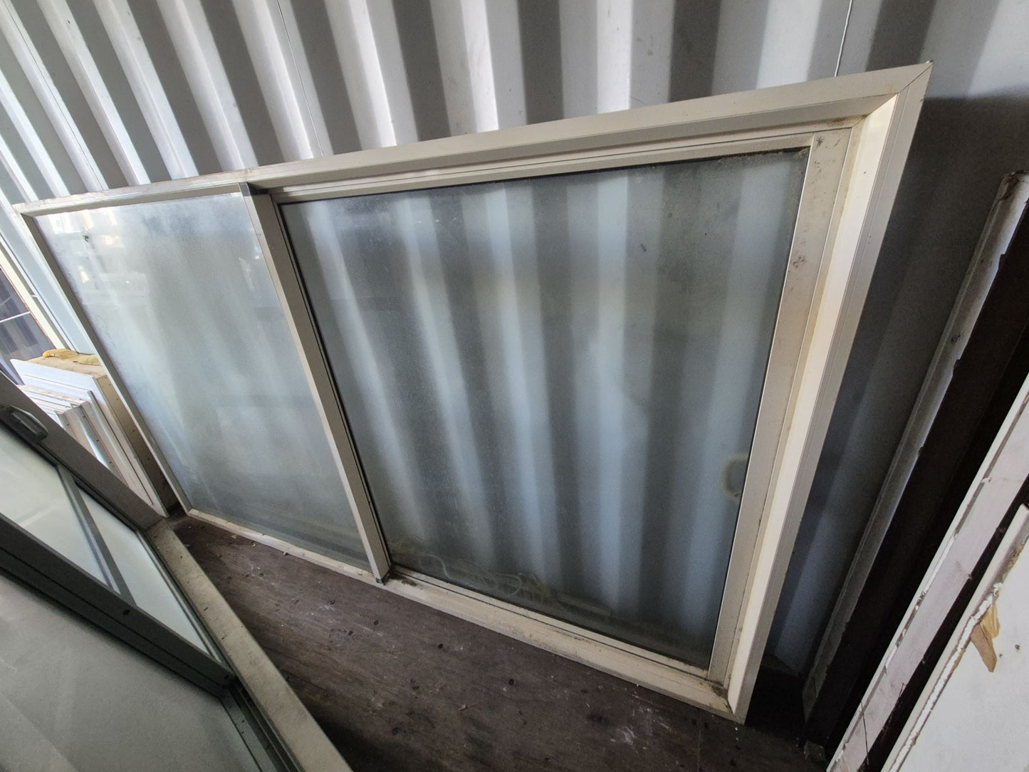 Large Cream Sliding Window 1510 x 2660 W #2379