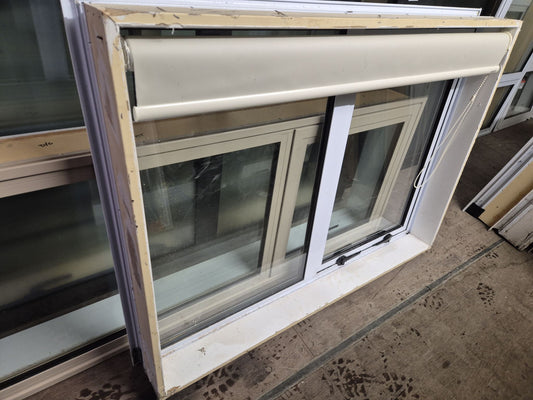 Near new Double Glazed White Window 900 H x 1225 W #2082