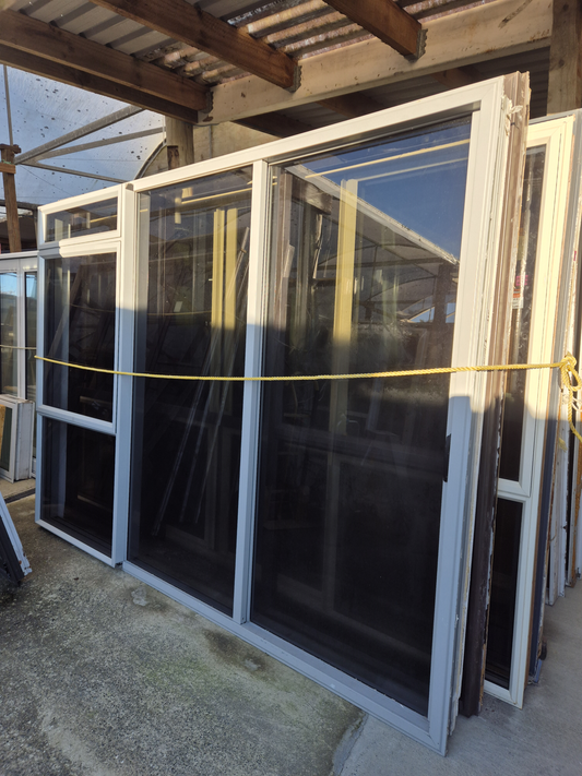 Grey Stacker slider 2190 H x 3000 W #2078