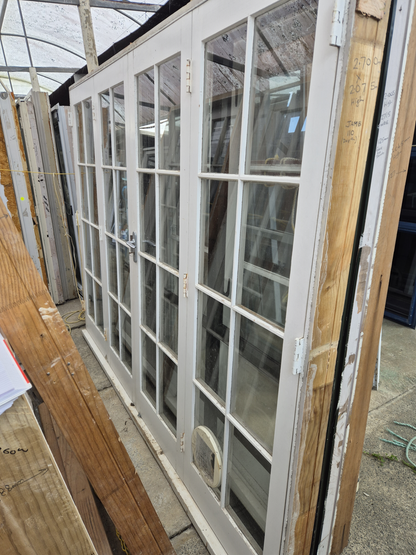 Colonial Wooden Bifolding Doors 2075 H x 2700 W #2504