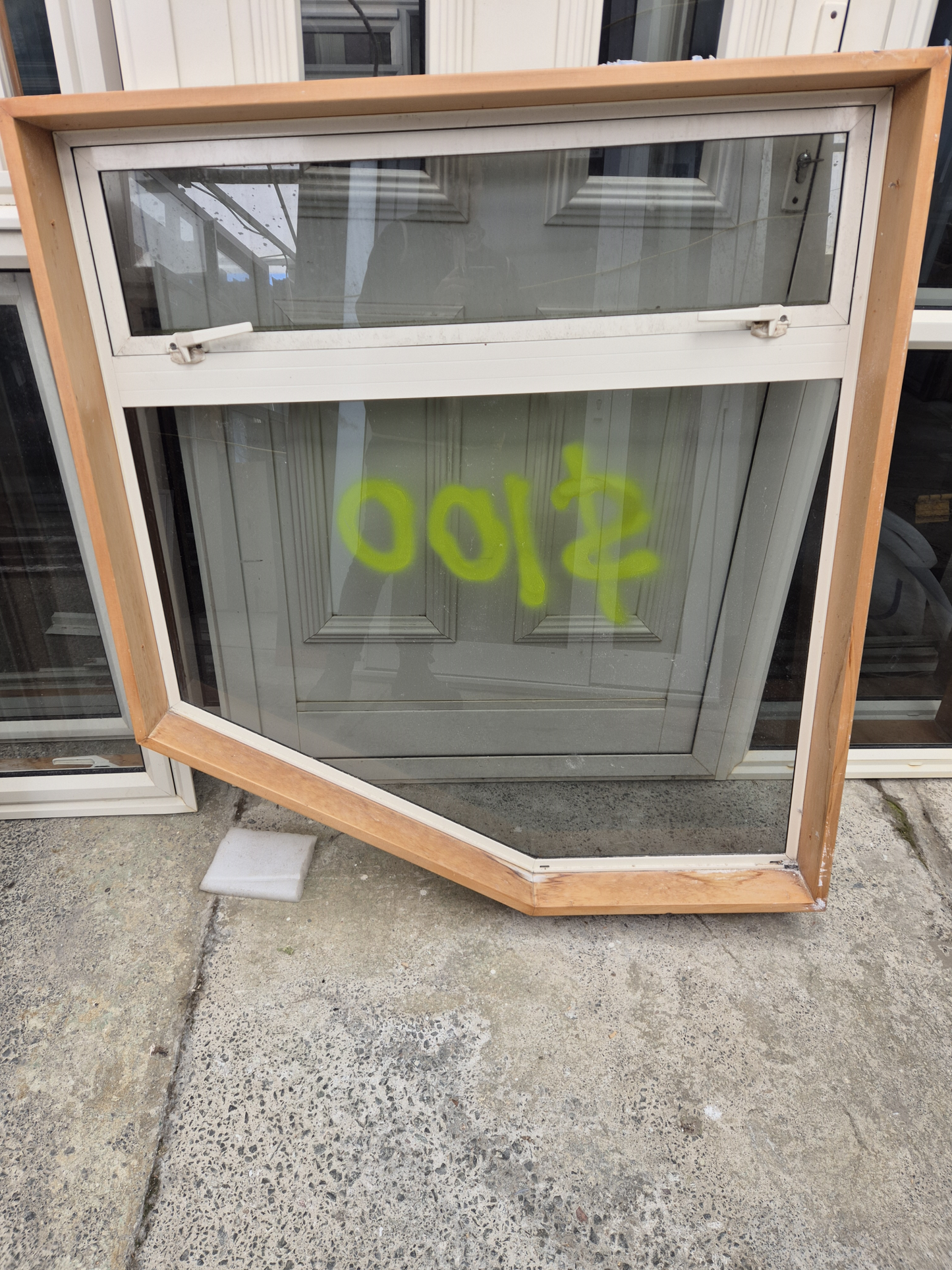 Angled Aluminium window 1100 H x 1000 W #2097