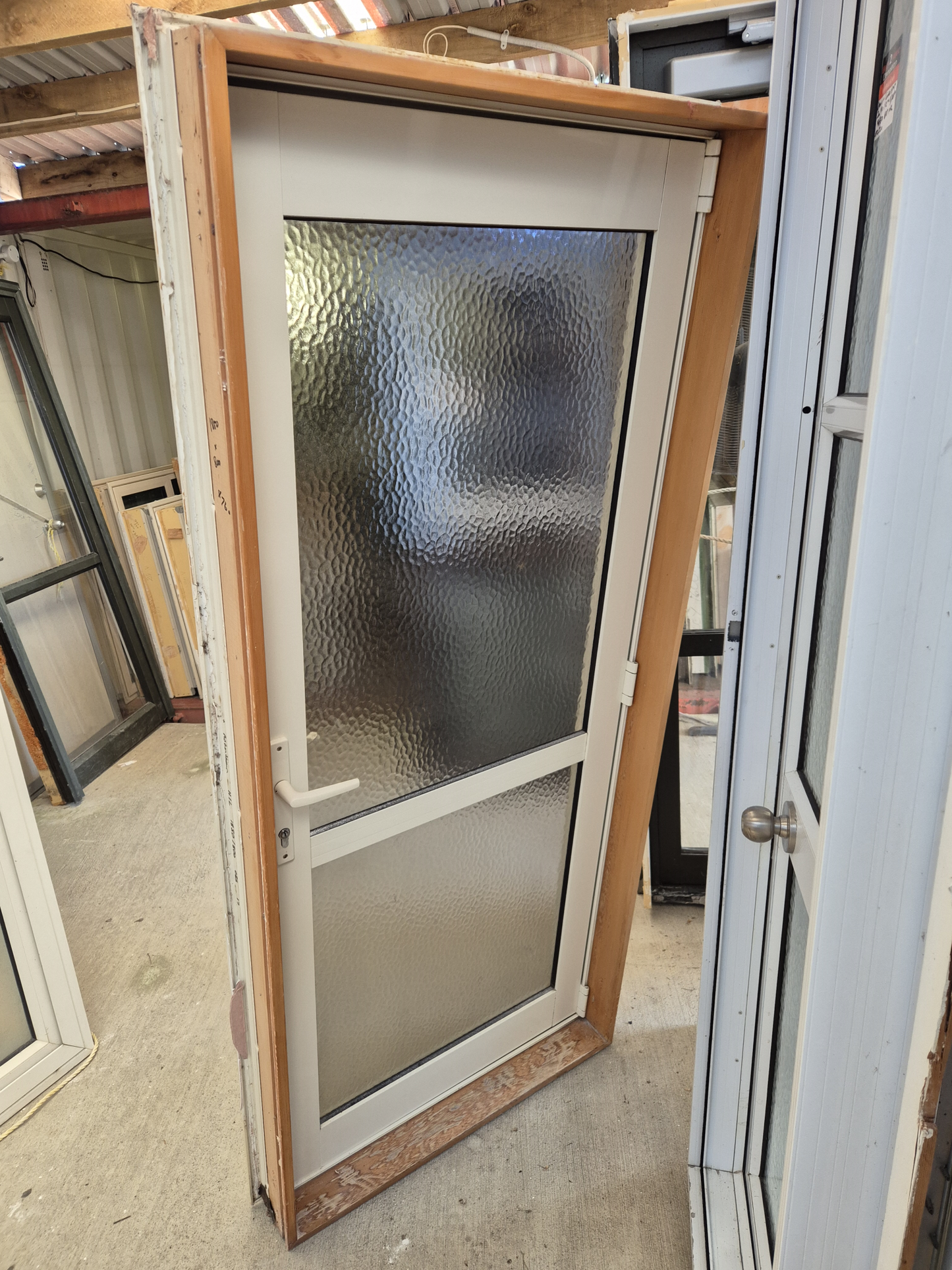 Short Cream Door 1850 H x 800 W #2095
