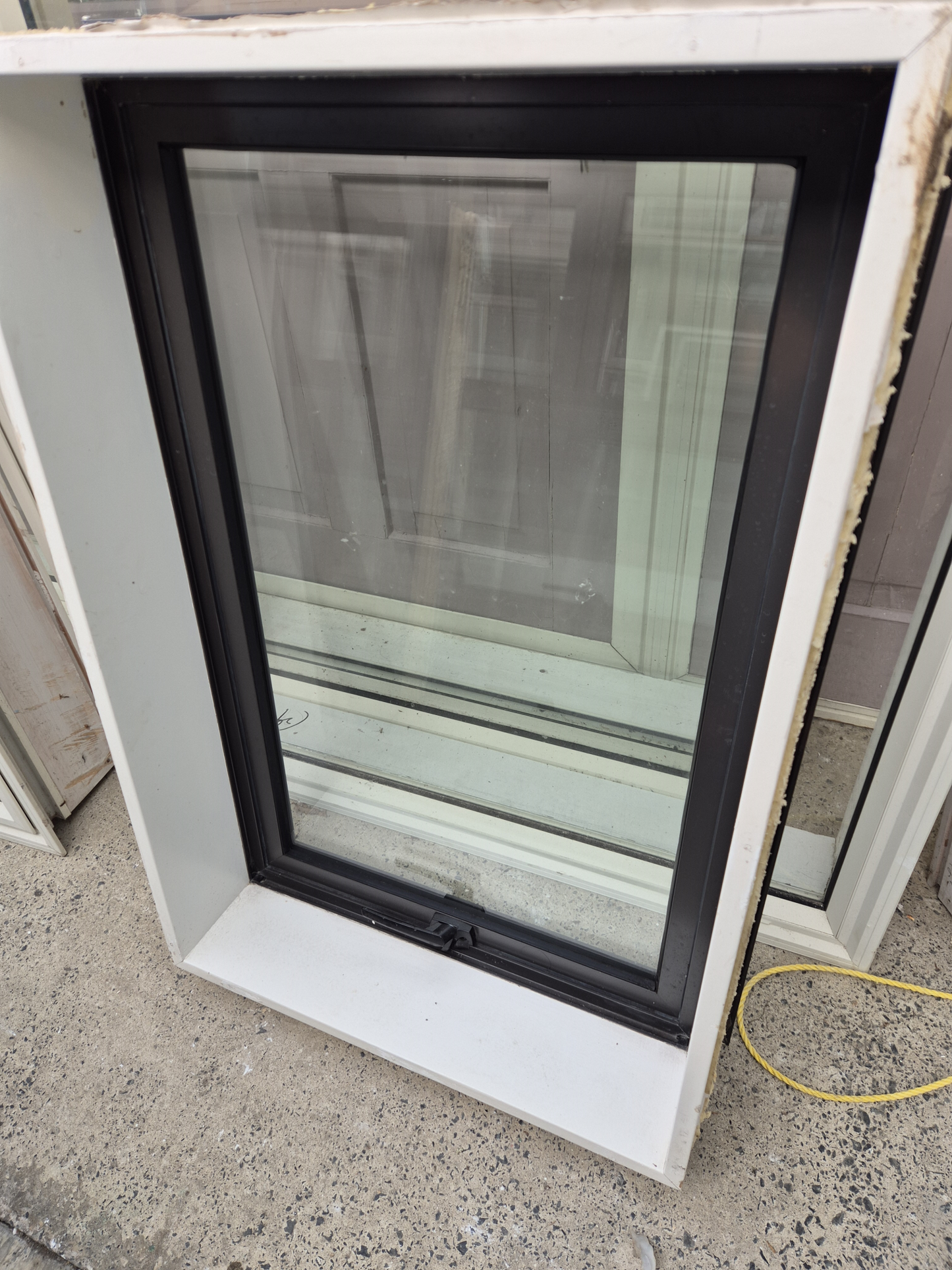 House Lot NEAR NEW DOUBLE GLAZED joinery SUIT NEW BUILD
