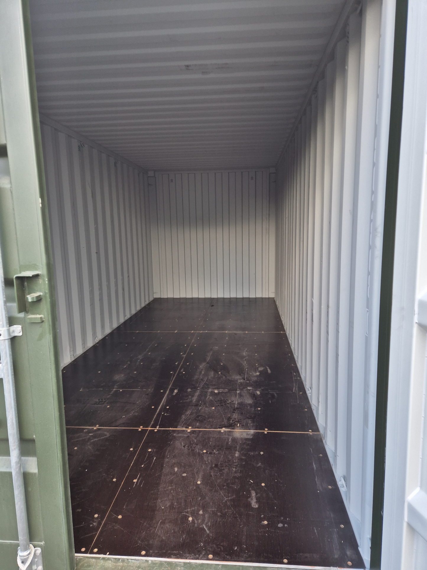 NEW / ONE TRIP - 20ft Containers