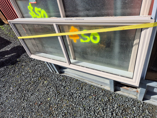 Aluminium window approx 600 H x 1600 W