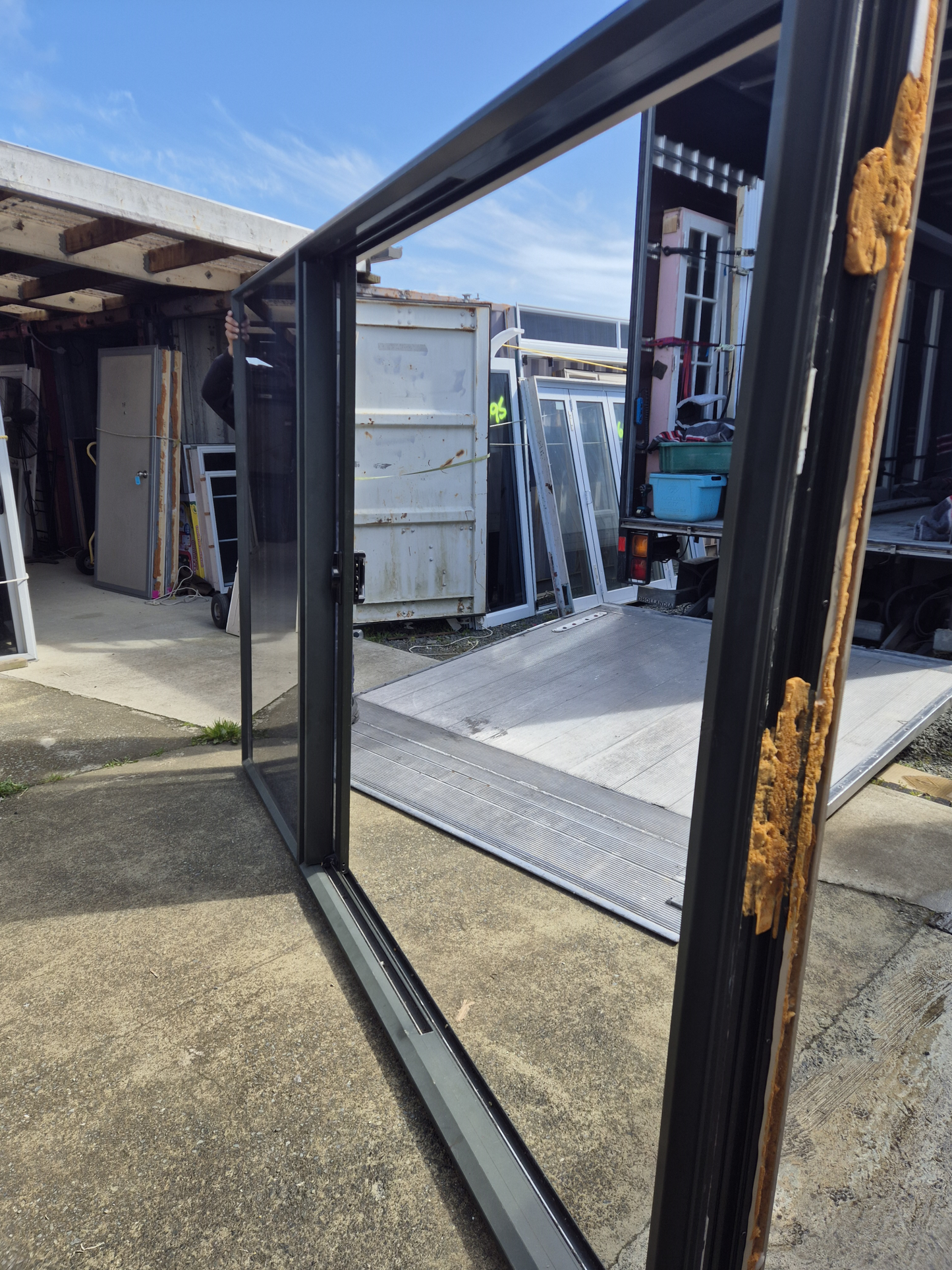 Karaka Green Stacker Sliding Door 2 H x 3 W #2500