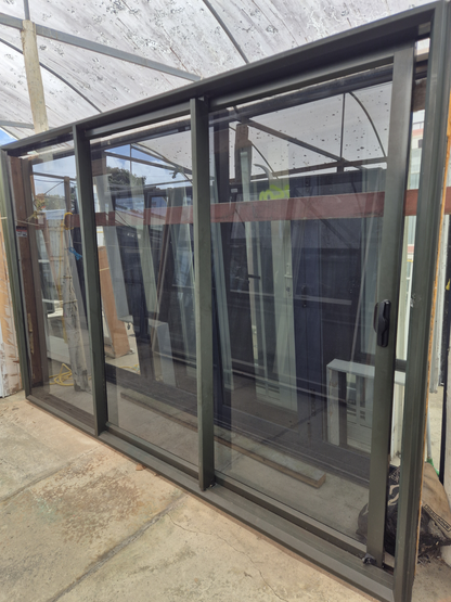 Karaka Green Stacker Sliding Door 2 H x 3 W #2500