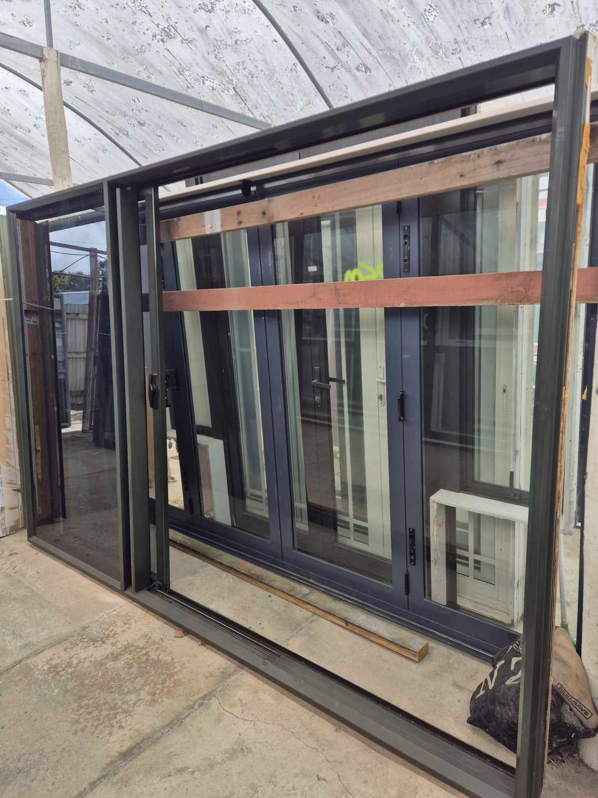 Karaka Green Stacker Sliding Door 2 H x 3 W #2500