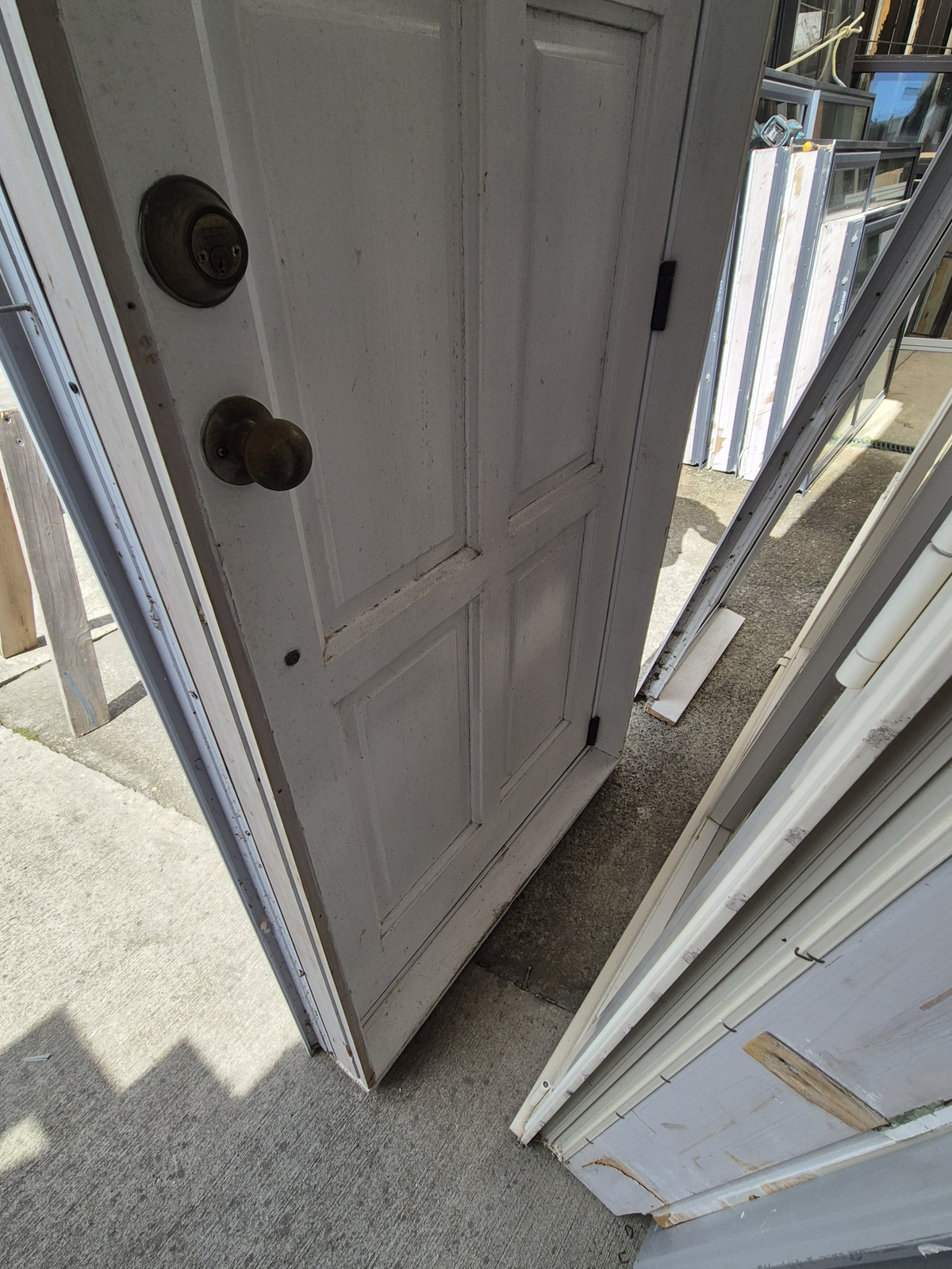 Exterior Wooden Door with Aluminium frame 2050H x 885W with keys #2523