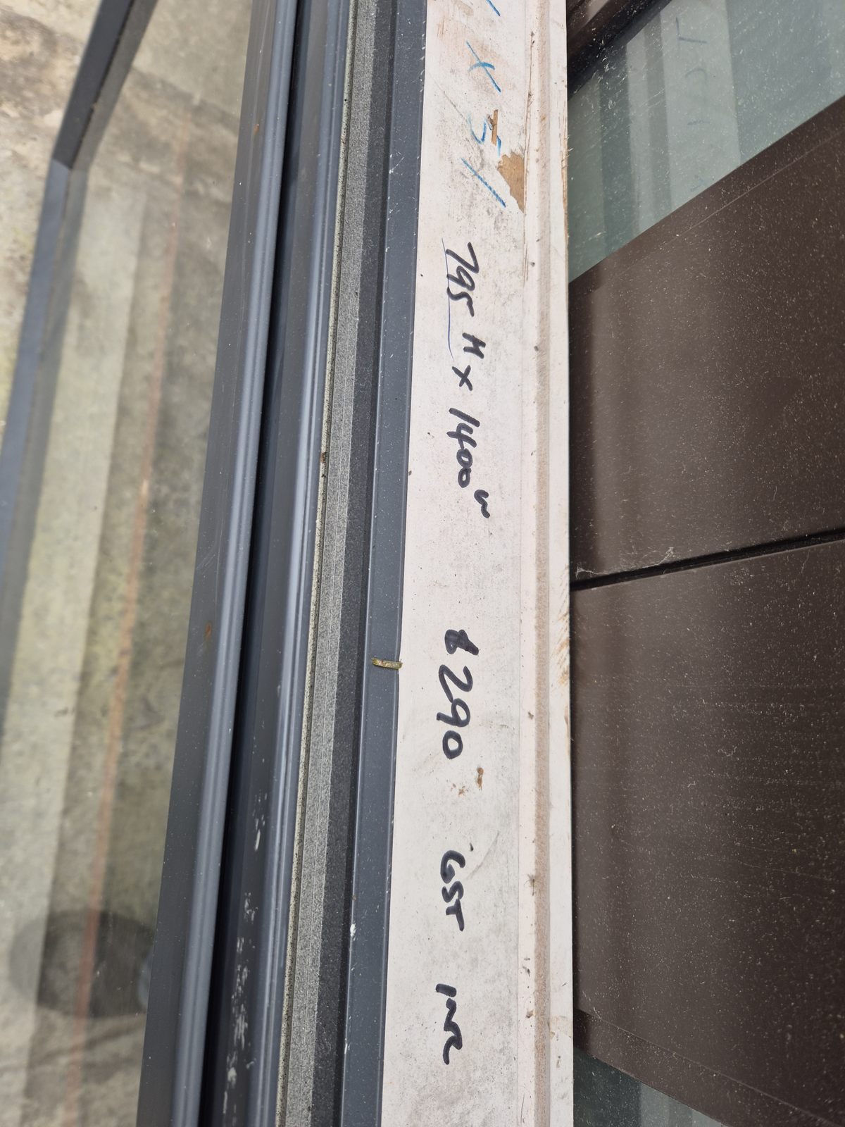 Grey Friars Aluminium window 790H x 1400 W #2531