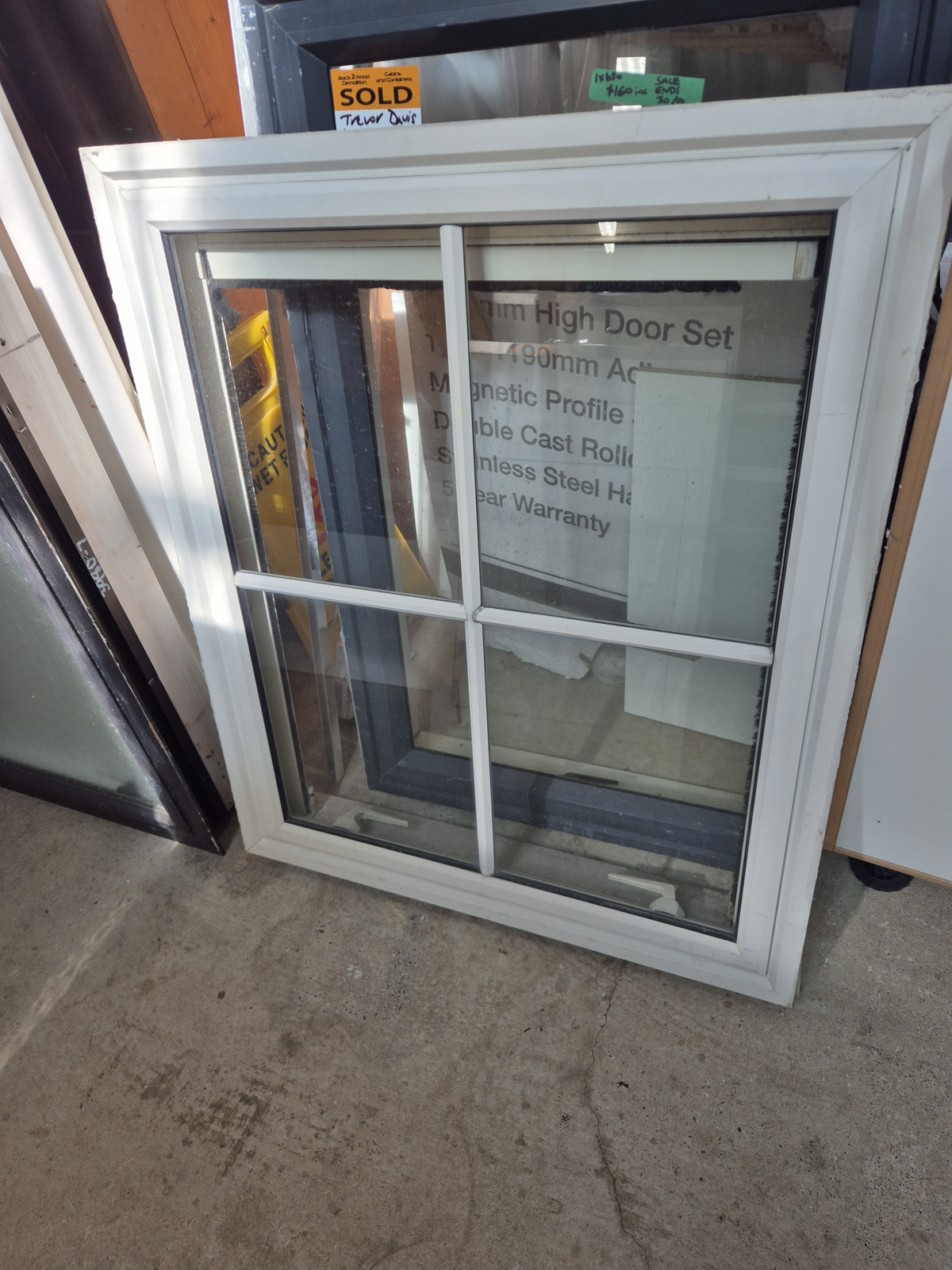 Off White Small Window 900 H x 760 W with flyscreen #2529