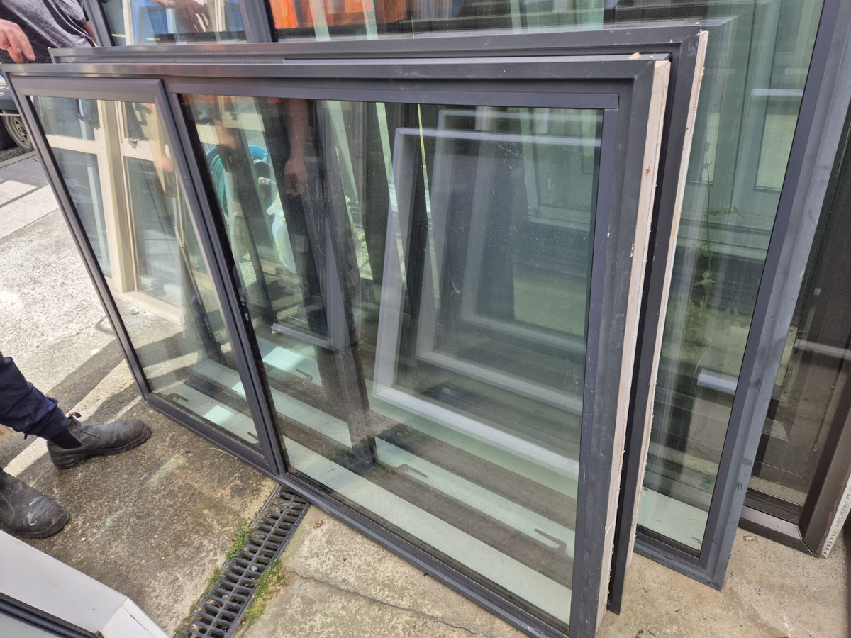 Double Glazed Grey Friars Window 1.2 H x 1.8 W #2540 See matching Ranchsliders