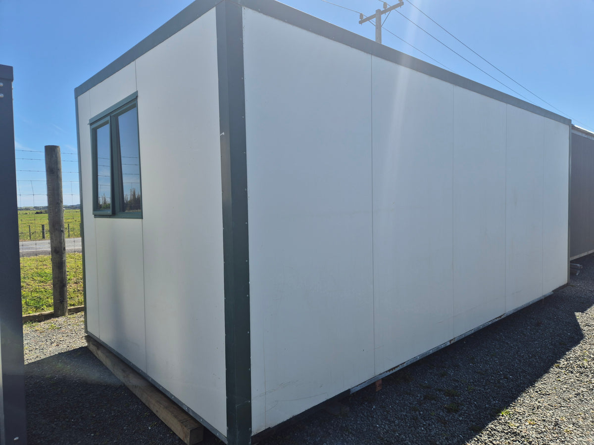 6m x 3 PORTACOM solid construction, wired with RCD & lead