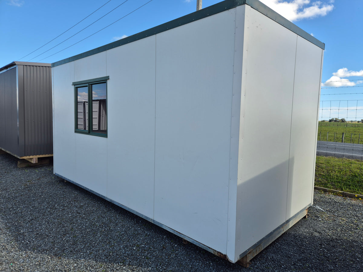 Portacom 4.8m x 2.4 m