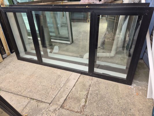 BLACK DOUBLE GLAZED WINDOW(S) 990 H x 2185 W #2559