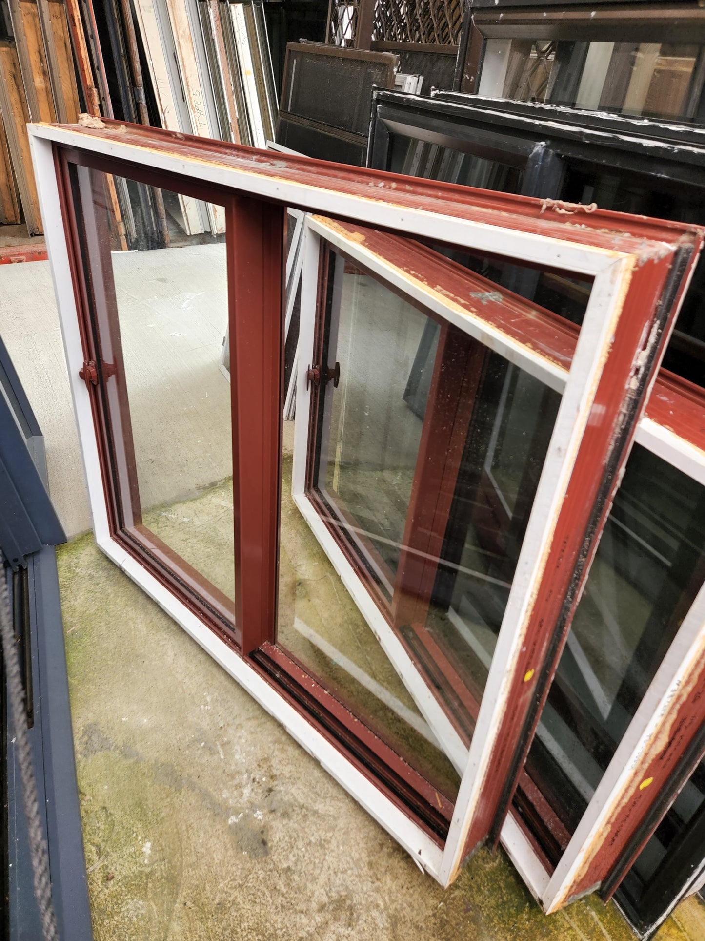 Pioneer Red Sliding Window 1 m H x 1.2 m W #WD7