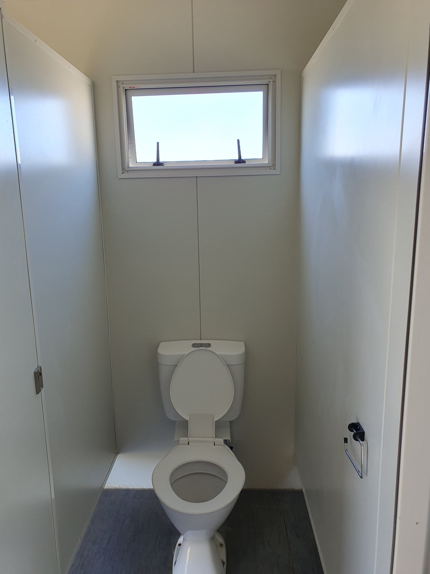 SAVE $1500 Portable Toilet / Ablution Block 4.8 (L) x 3.1 (W)